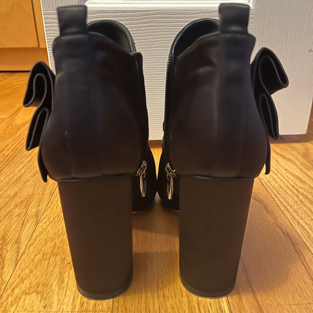 Diversion Morrison Bow Satin Booties - image 4
